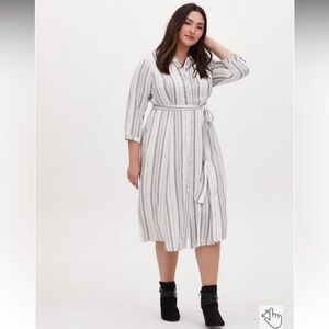Torrid 2X Ivory and black striped sleeved midi shirt dress